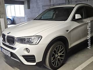 Vând BMW X4 xDrive 20D, un model premium. Mașini - vânzare, închiriere, schimb