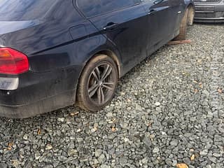 Dezmembram Bmw 320 diesel an 2006 cutie manuala 6 viteze