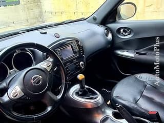 Dezmembram Nissan Juke an 2012 ,motor 1.6i cutie viteze manuala