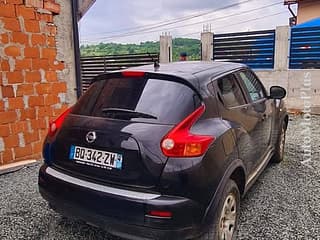 Dezmembram Nissan Juke an 2012 ,motor 1.6i cutie viteze manuala