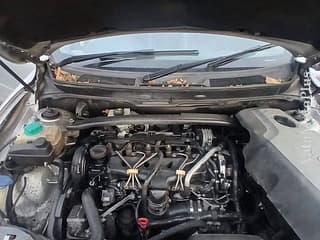 Dezmembrez Volvo xc90 motor 2.4 dizel cutie automată toate piesele disponibile