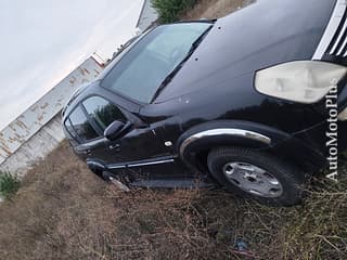 Dezmembram Ssangyong Rexton 2.7 cdi 4x4 An 2008 Cod motor D27DTP