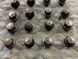 Piulite Jante Aliaj Prezoane Ford Volvo