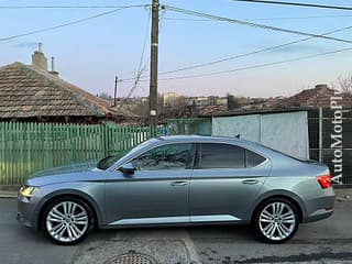Vând Skoda Superb 3