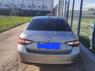 Vând Skoda Superb 3