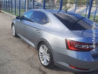 Vând Skoda Superb 3