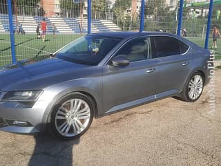 Vând Skoda Superb 3