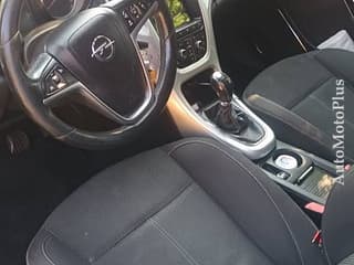 Opel astra j, an fabricatie 2010,euro 5, prorietar,fiscal pe loc, diesel ,1,7