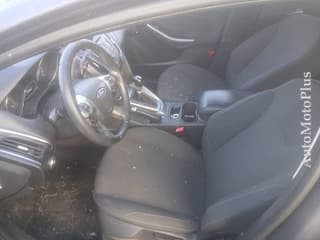 Dezmembrez ford focus