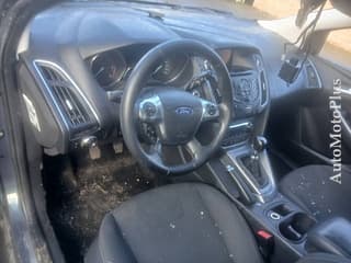 Dezmembrez ford focus