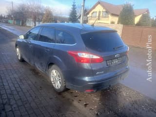 Dezmembrez ford focus