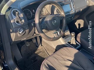 Vând Volkswagen Tiguan, motor 1968 cmc, diesel