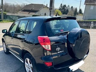 Toyota RAV4. Vanzare ATV-uri utilitare in Romania