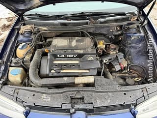 Dezmembrăm Volkswagen Golf 4 1.4 16V An 2001 Cod motor AKQ