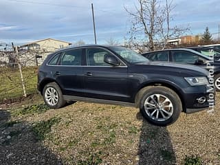 Audi q5 quattro  Cutie manuală 6+1 trepte  4x4 cauciucuri iarnă