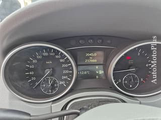 Vând Mercedes ml an 2008