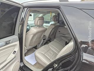 Vând Mercedes ml an 2008