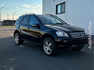 Vând Mercedes-Benz ML 320 AUTOUTILITARA. Mașini - vânzare, închiriere, schimb