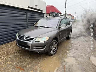 Dezmembrez VW Touareg Facelift 3.0 tdi BKS automat