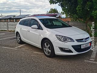 Vând sau Schimb Opel Astra J 2013, proveniență Germania. Mașini și motociclete în Romania