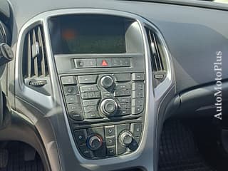 Vând Opel Astra J Sports Tourer, motorizare 1.6 CDTI diesel 110 CP (81 kW)