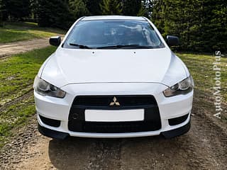 Vând Mitsubishi Lancer X 2011