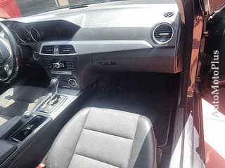 Mercedes-Benz C200 CDI | Automat | Piele | Navigație | Întreținut | Km reali