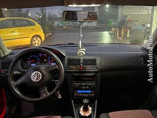 Se vinde vw Golf 4 ,motor 18 turbo benzina 20 valve, 150 de cai,an 1999