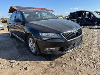 Dezmembrez Skoda Superb 2017 Motor 1.6 , 2.0d  Cutie automată. Vând Land Rover Discovery Sport D150 HSE