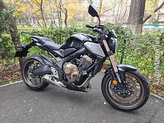 Se vinde Honda-i Hondă CB650R model de JAPONIA din 2020 cu doar 11.000 km la 6000 