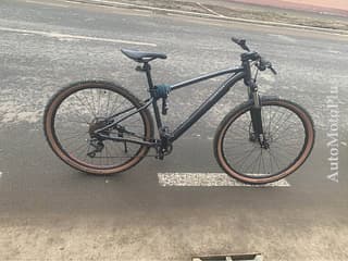 Vând 2 biciclete împreună