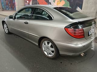Mercedes-Benz C220 coupe 143 cp